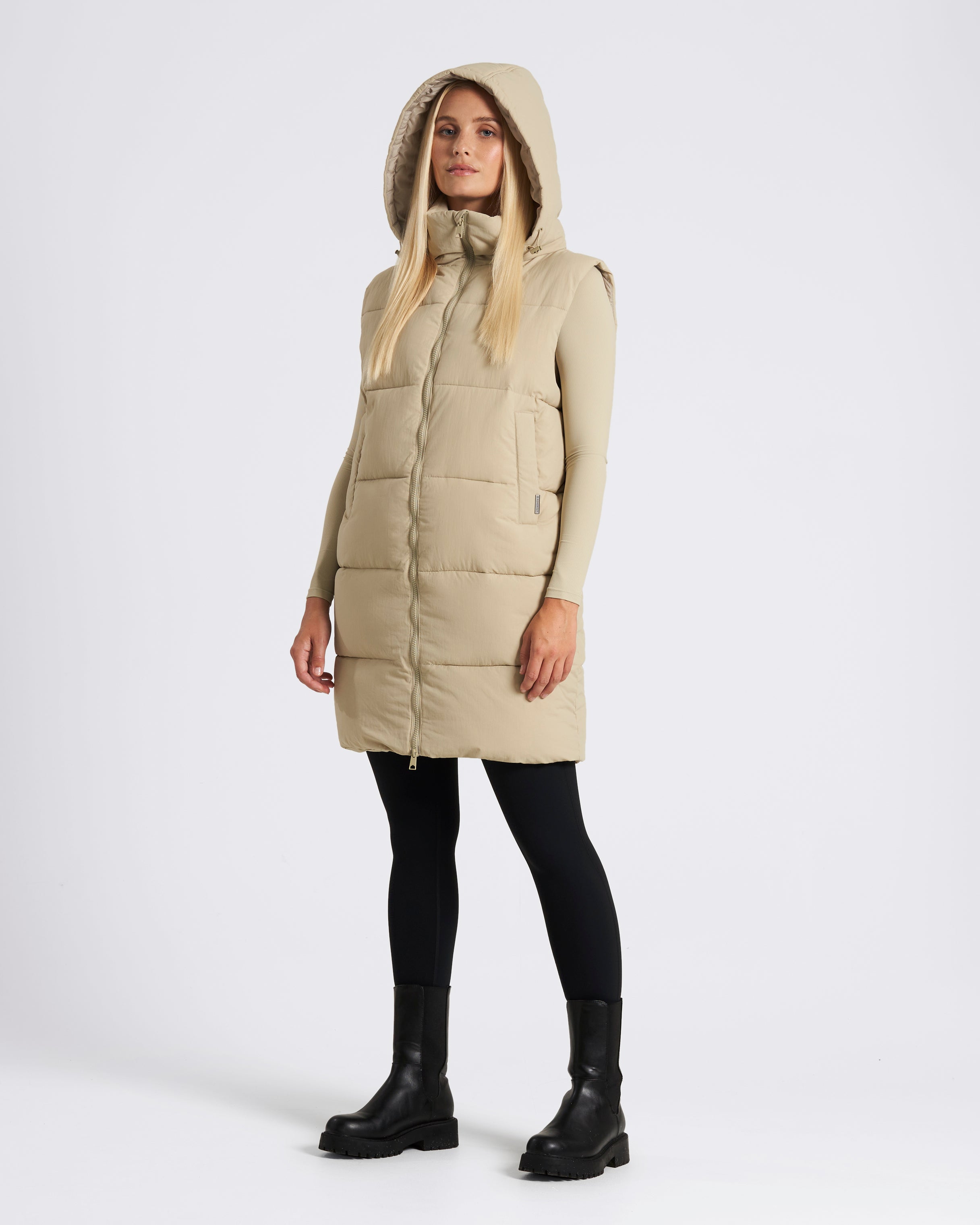 OUTSIDER Longline Baffle Gilet Beige