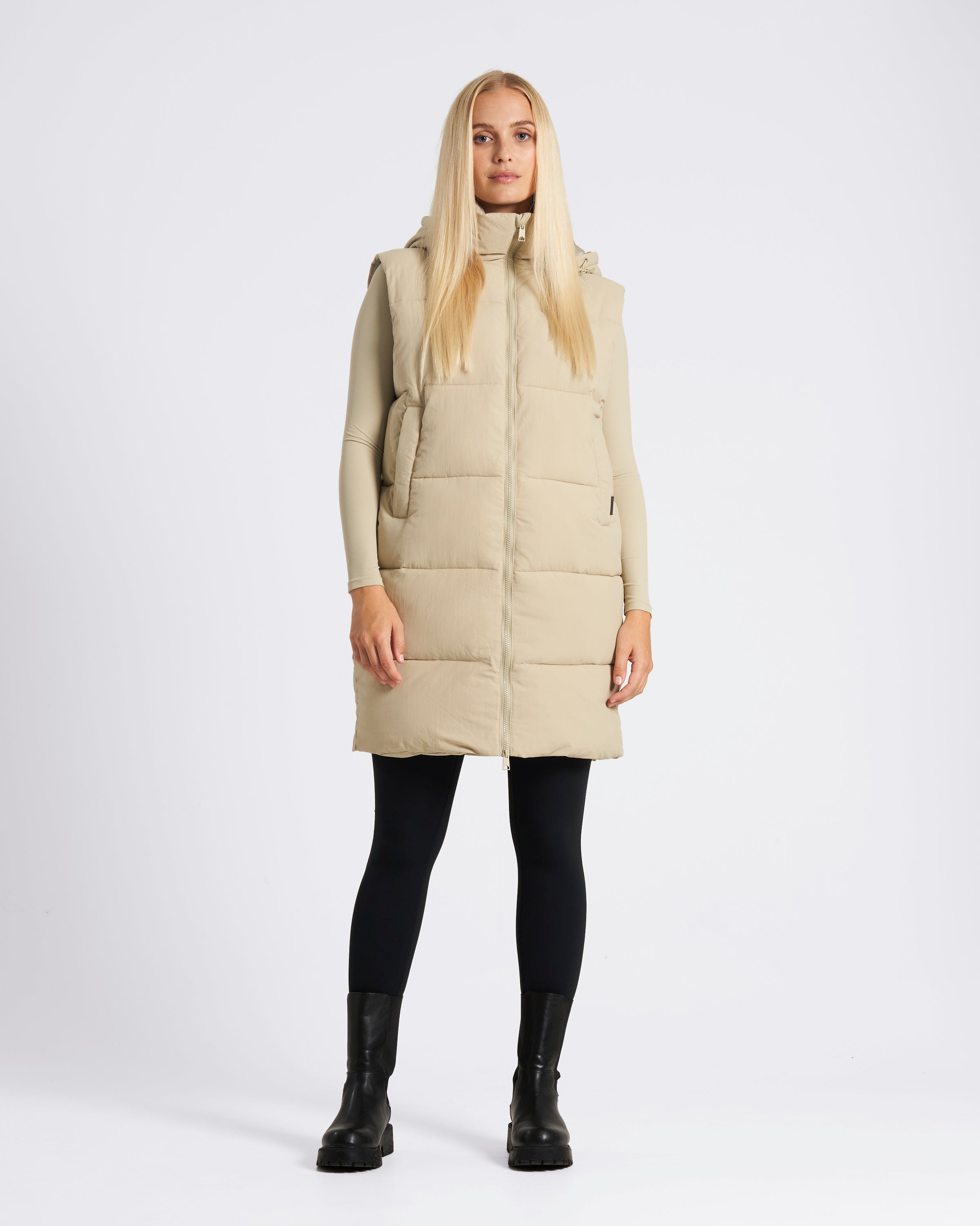 OUTSIDER Longline Baffle Gilet Beige