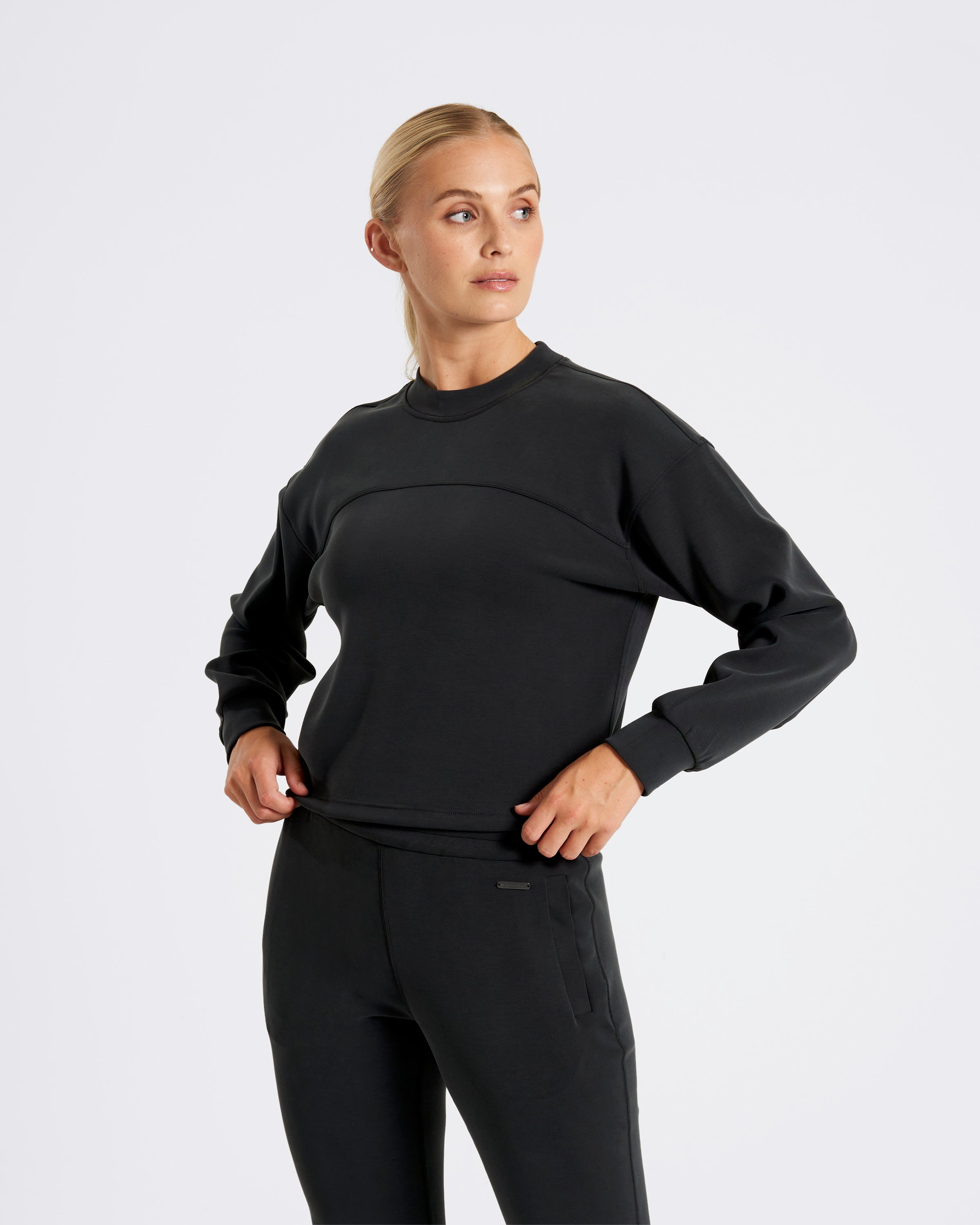 Studio UltraSoft Cropped Crew Black