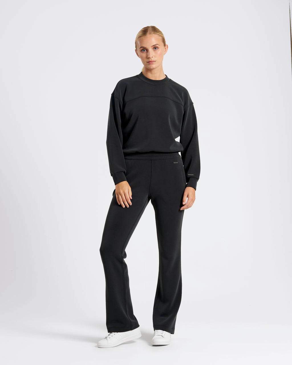 Studio UltraSoft Cropped Crew Black