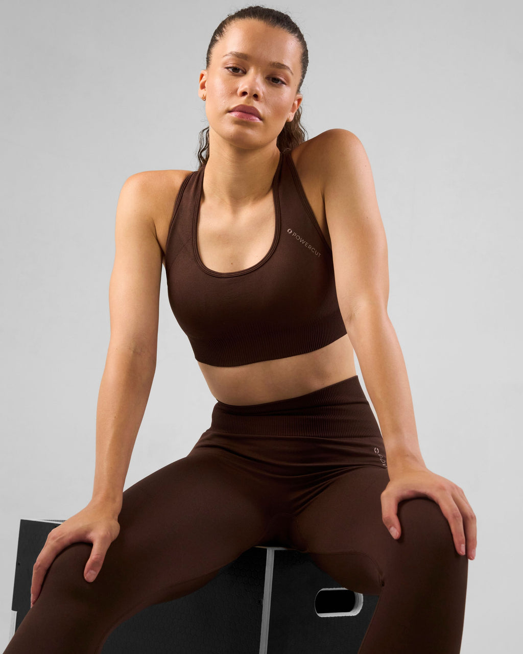SOLID Seamless Sports Bra Espresso