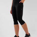 Sculpt High-Waisted Capri Leggings Black