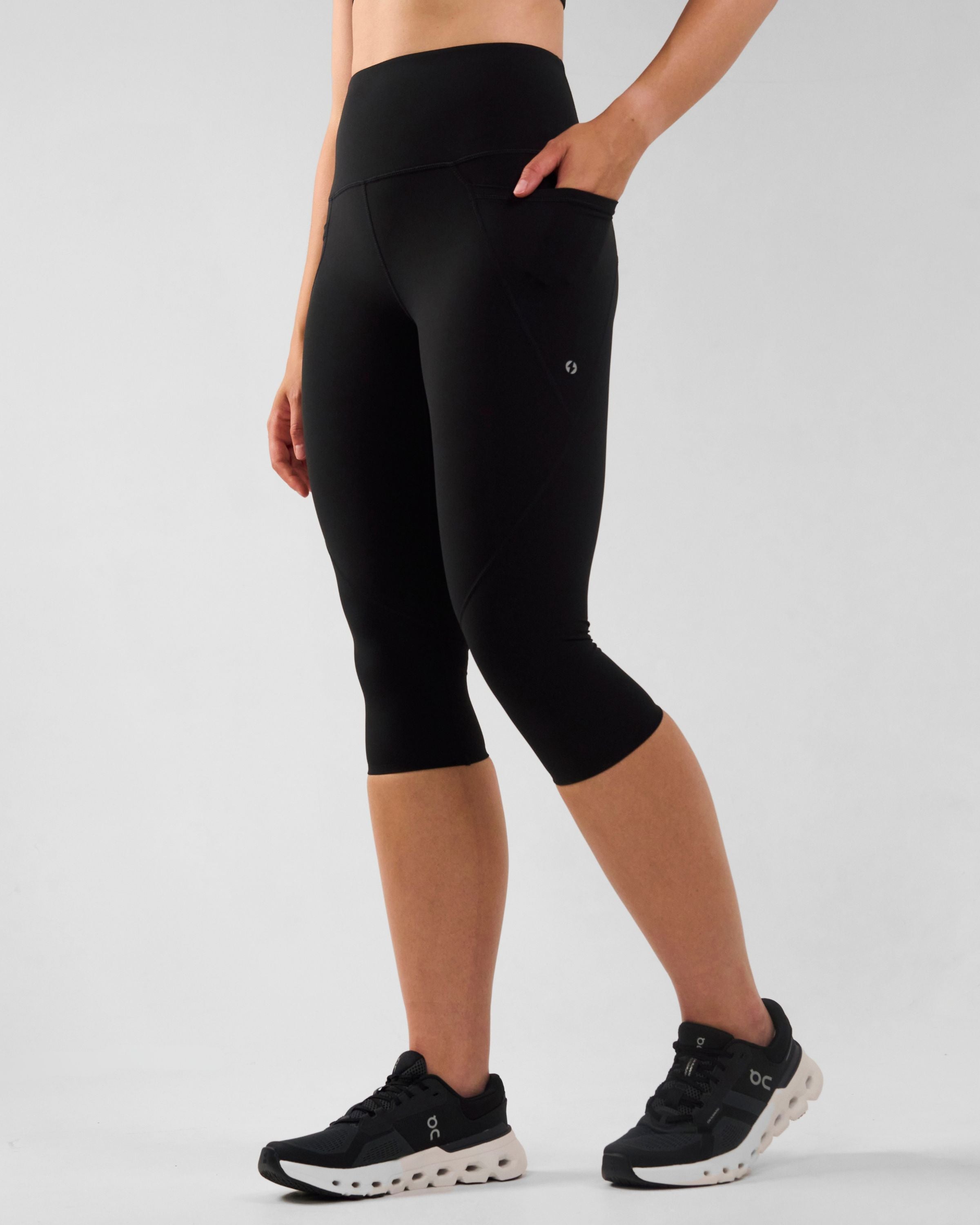 Sculpt High-Waisted Capri Leggings Black