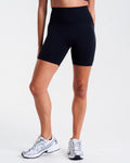 SOLID Seamless 6" Short Black