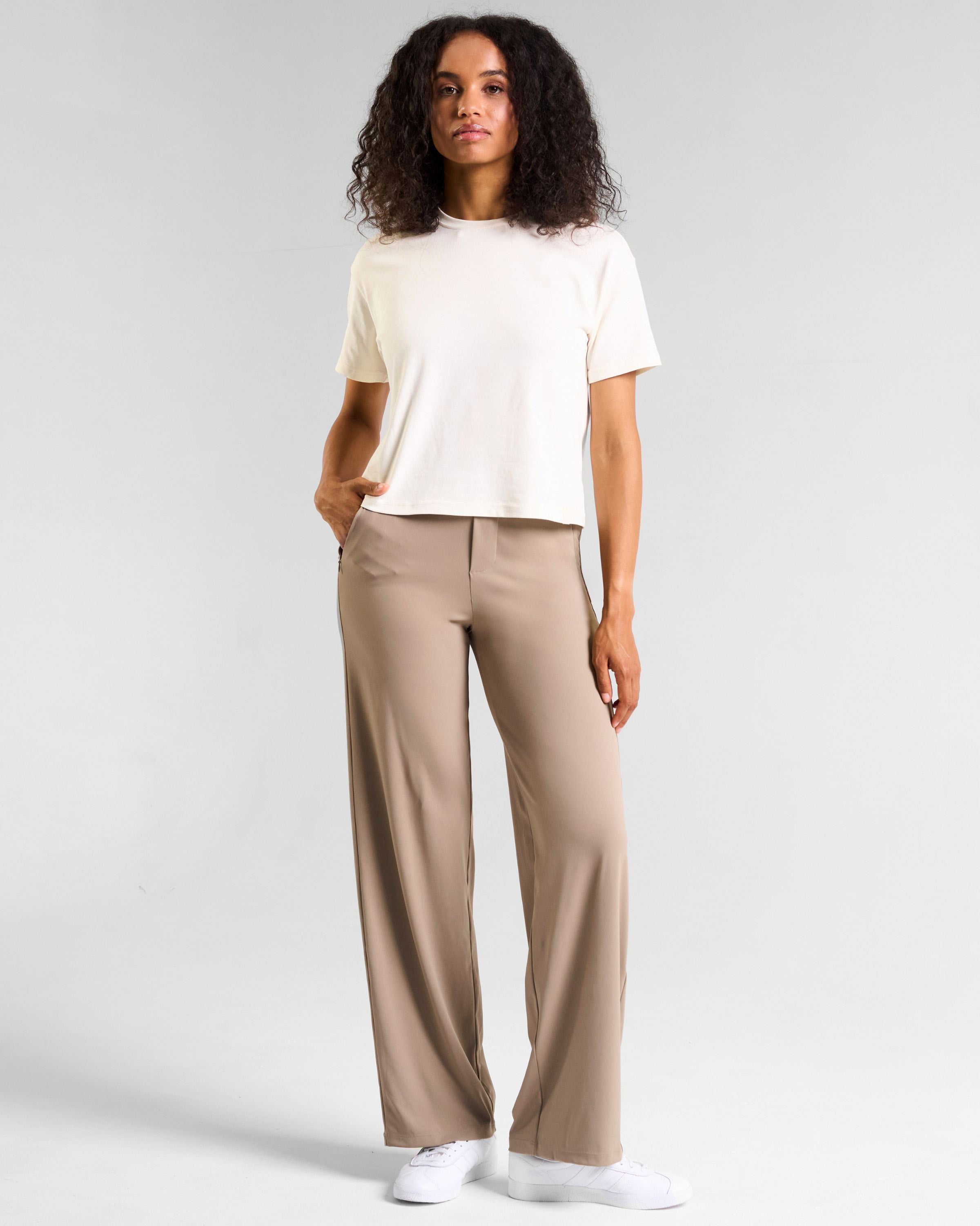 All-Day-Wear Wide Leg Trouser Sandy Taupe