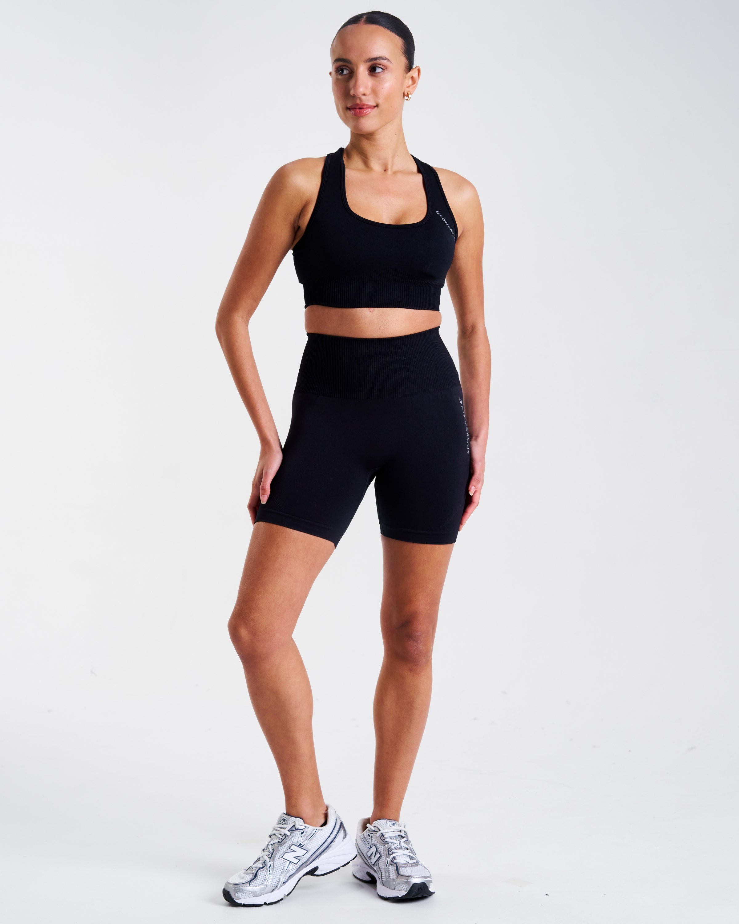 SOLID Seamless 6" Short Black