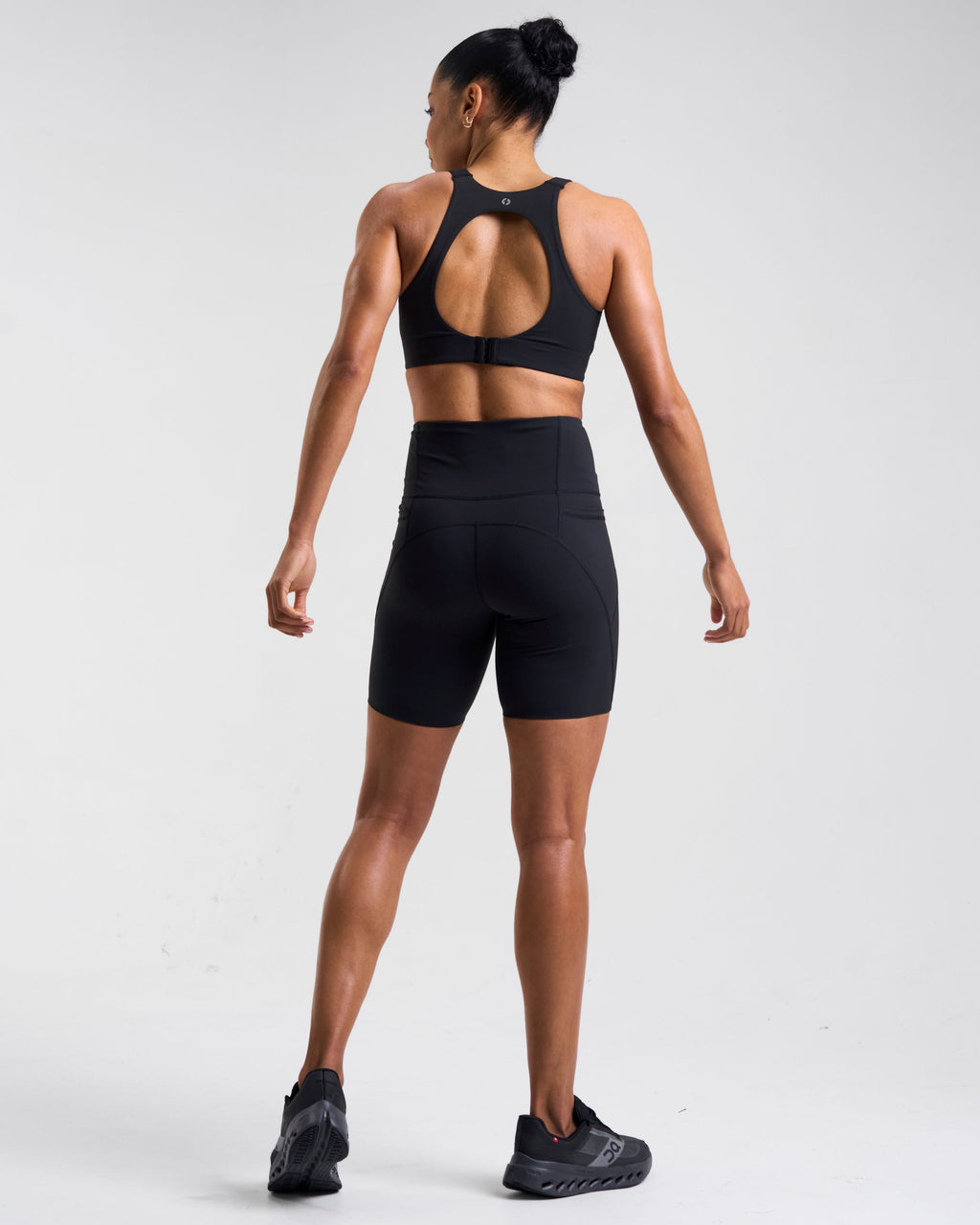 Sculpt High-Waisted 6" Shorts Black