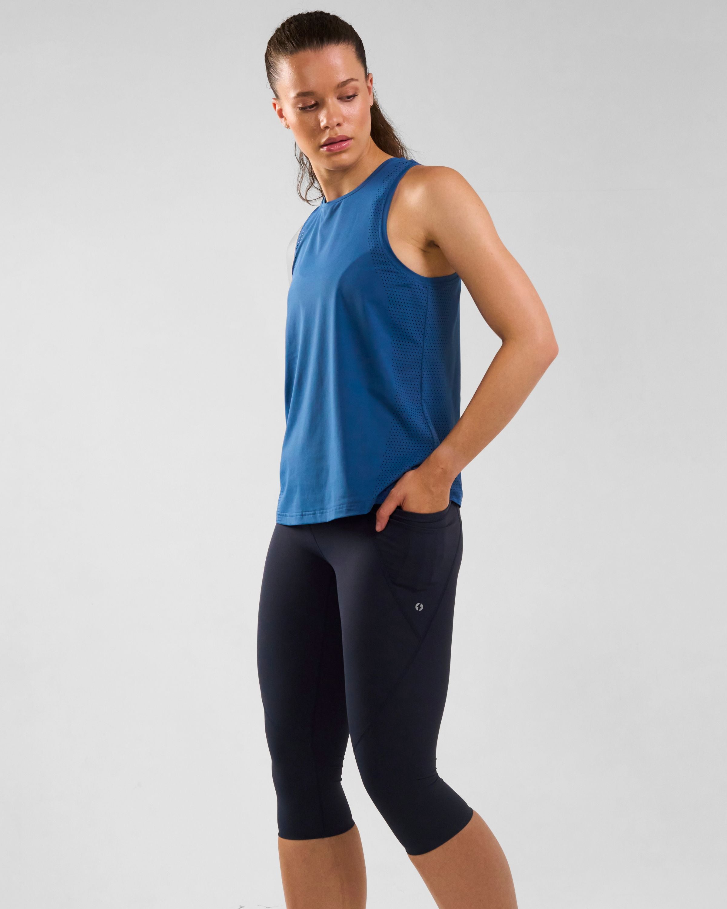 Sculpt High-Waisted Capri Leggings Outerspace Navy
