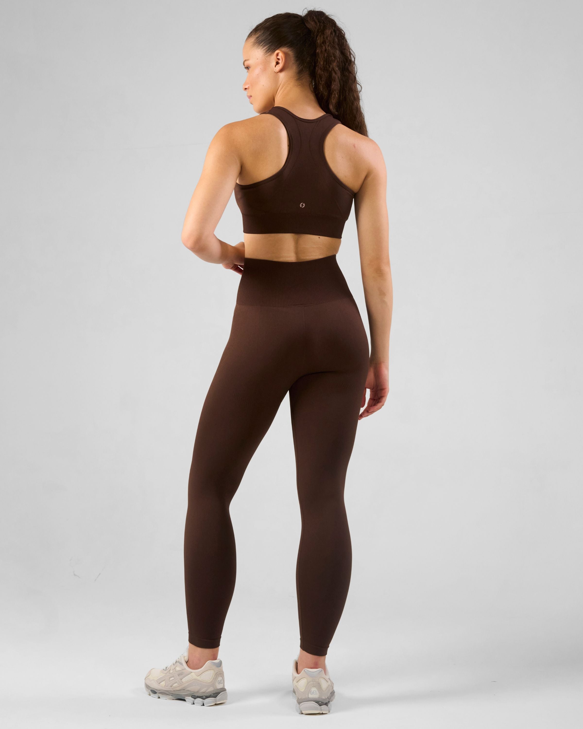 SOLID Seamless Sports Bra Espresso