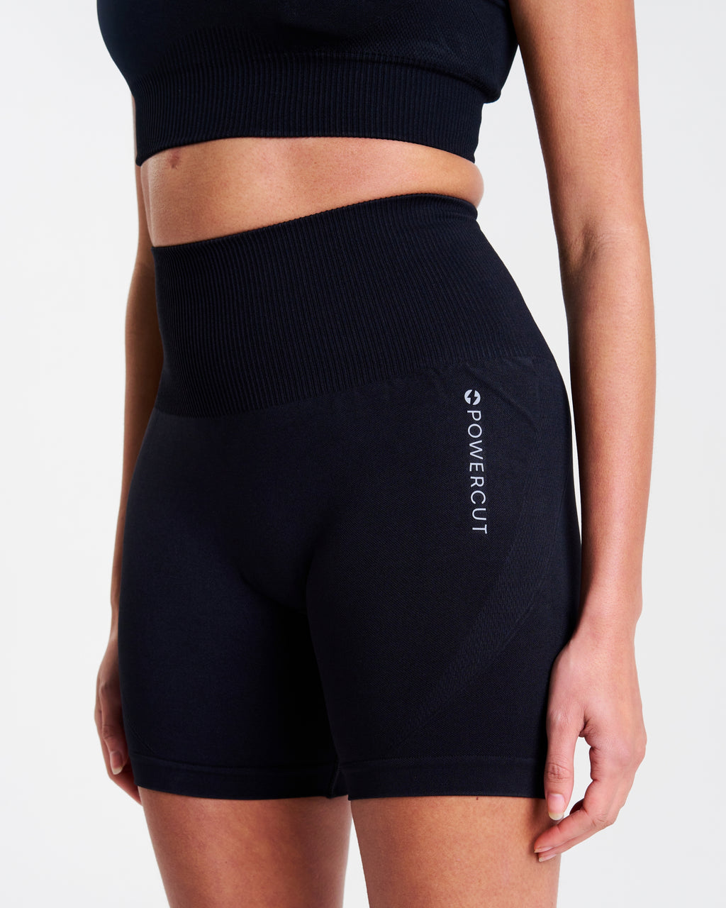SOLID Seamless 6" Short Black