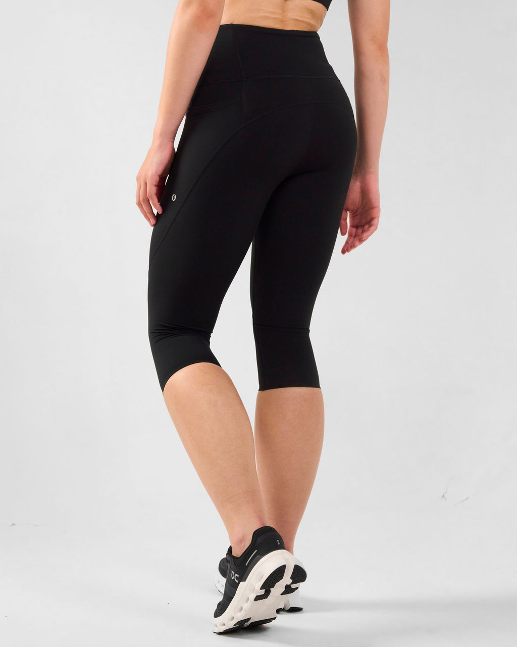 Sculpt High-Waisted Capri Leggings Black