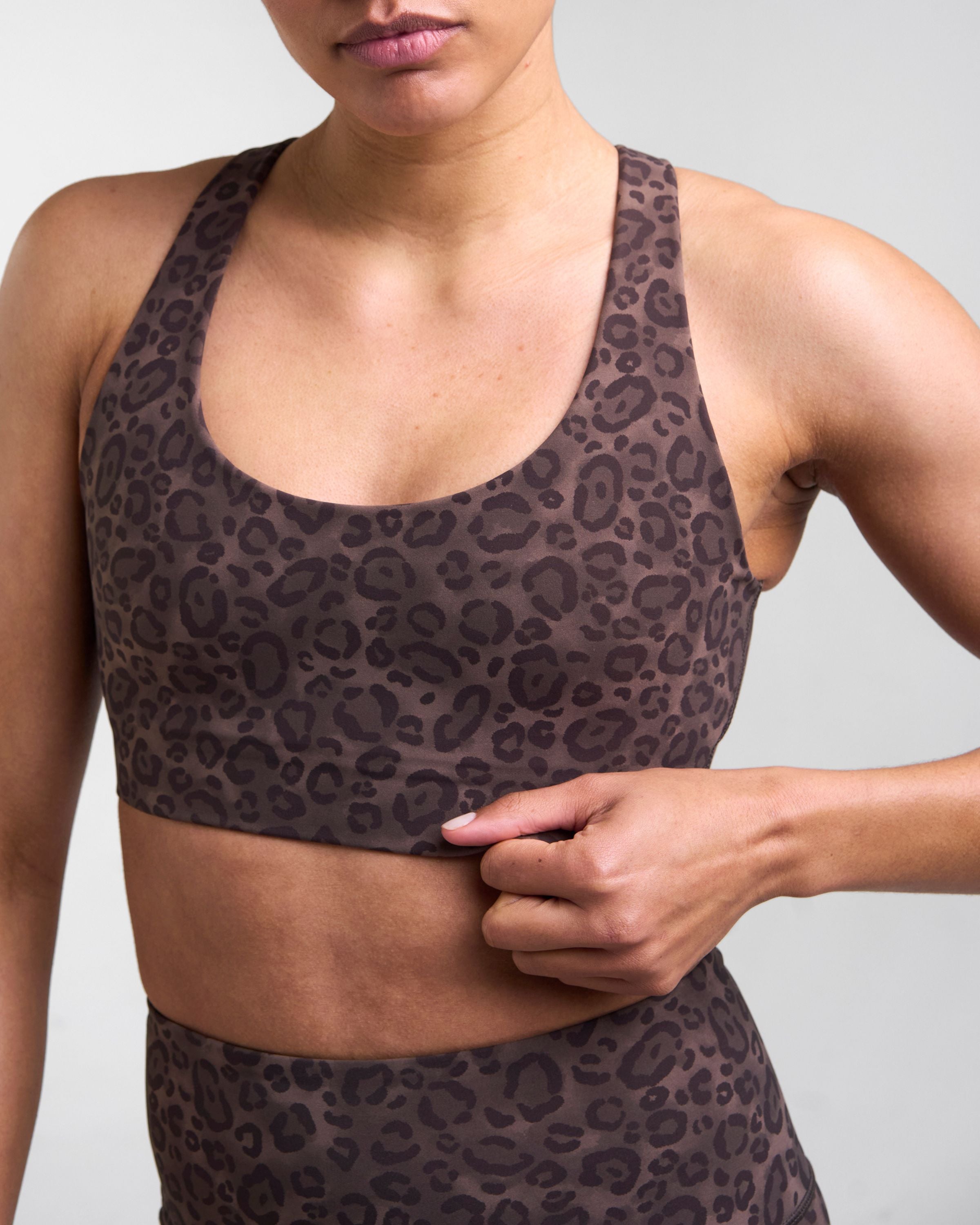 Sculpt Medium Support Sports Bra Leopard Brown