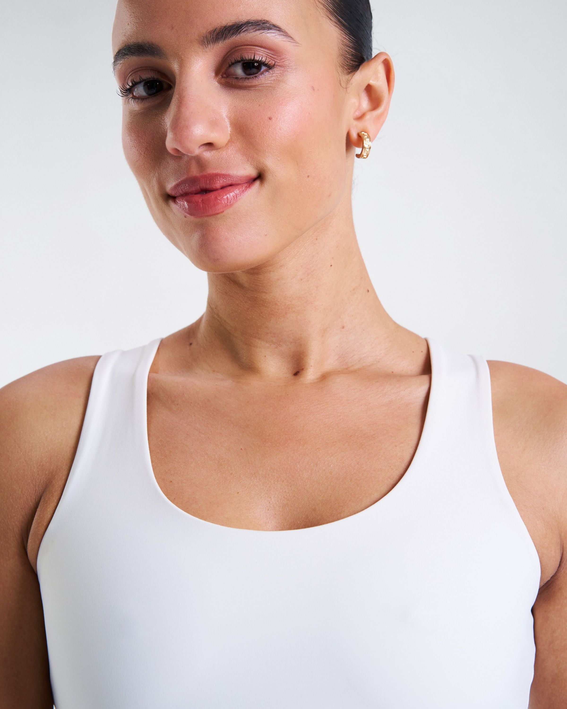 Base Fitted Tank Top Coconut Milk