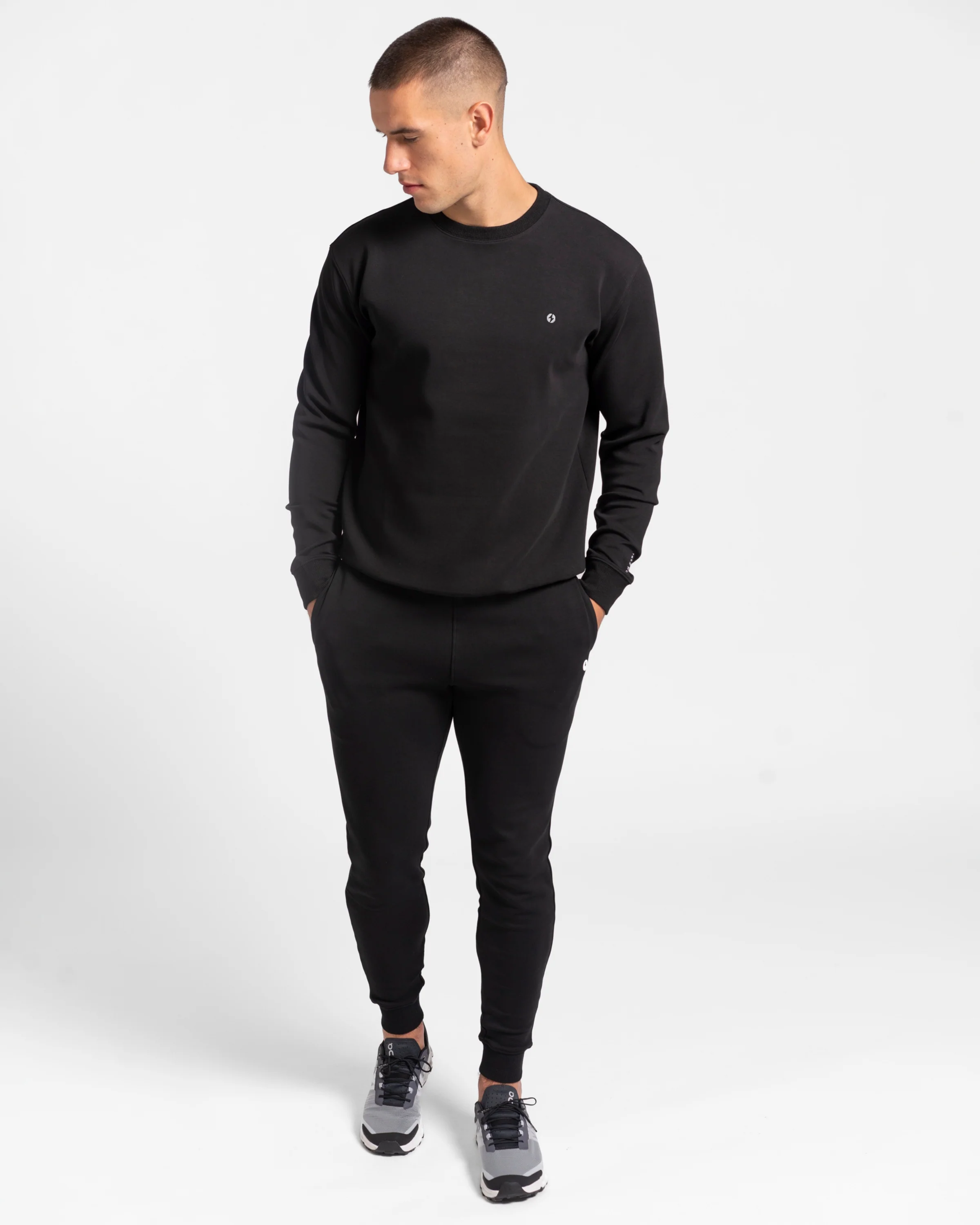 tek//pak Black Men's Crew Neck