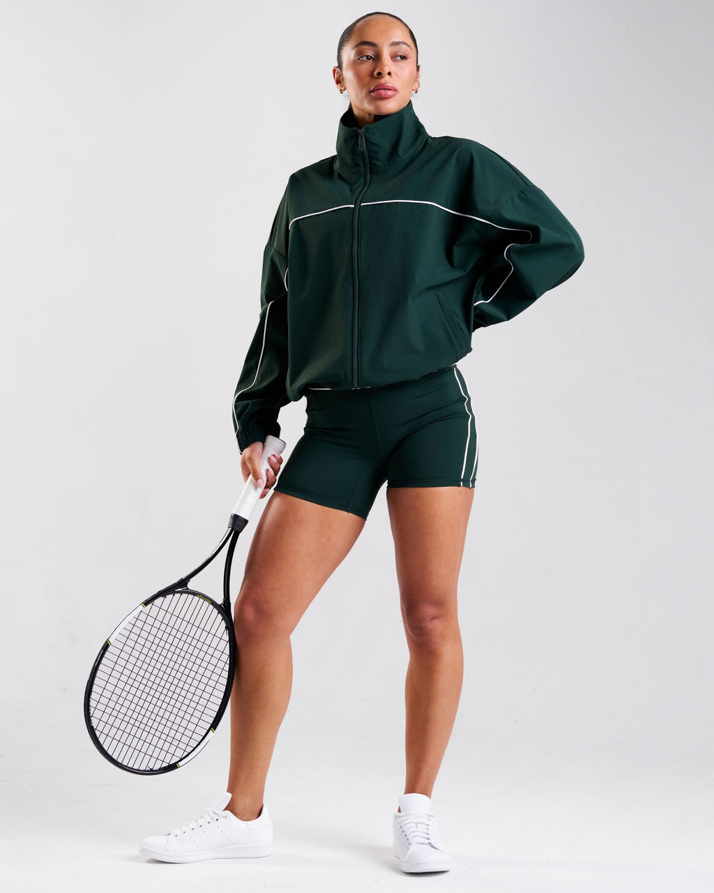 Court Piping Detail 5" Shorts Heritage Green