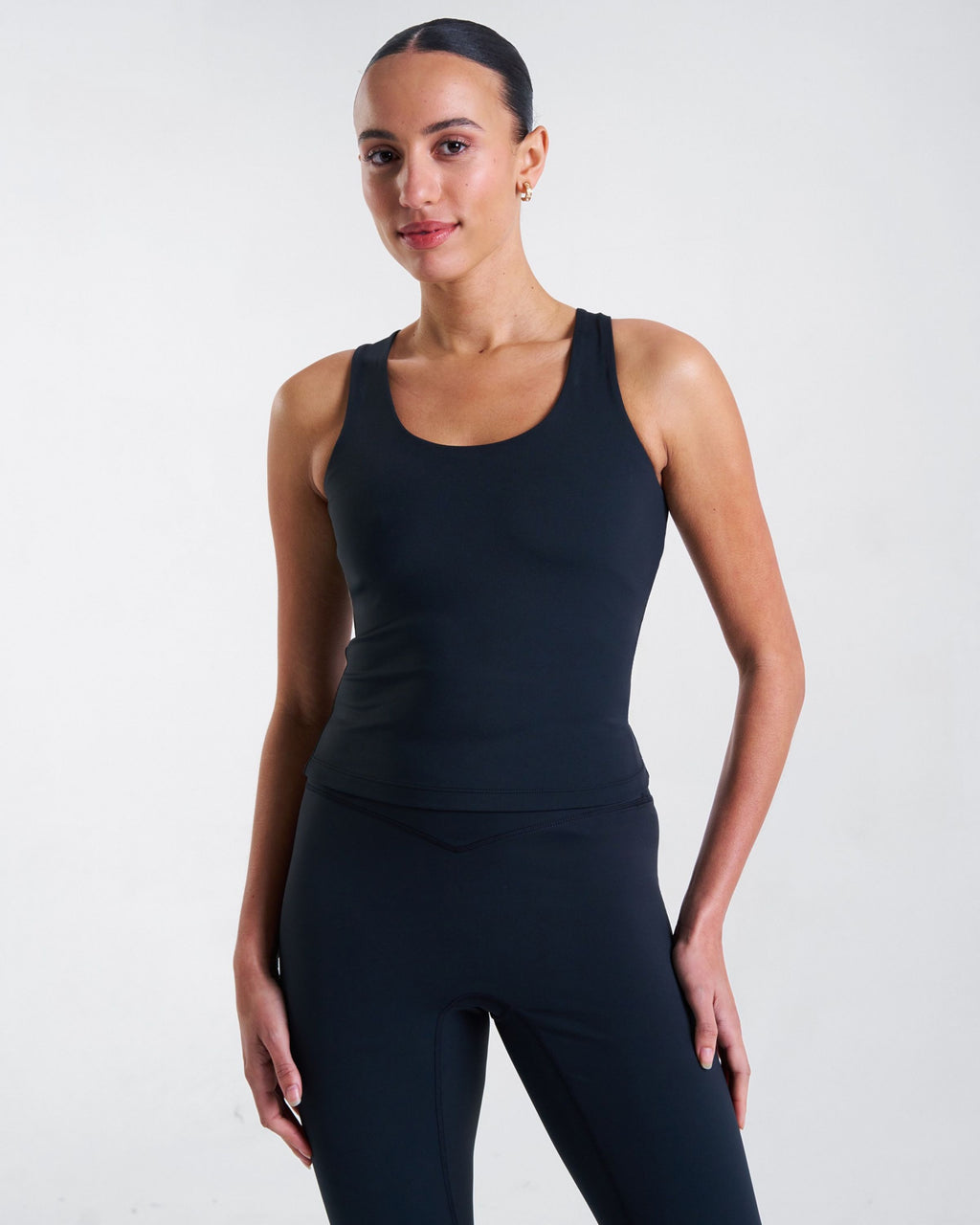 Base Fitted Tank Top Black