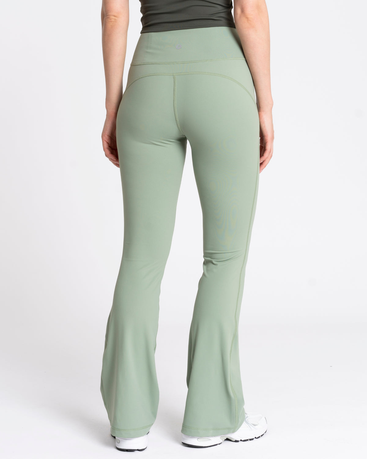All-Day-Wear Flare Lilypad