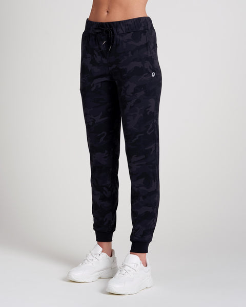 Black camo joggers discount womens